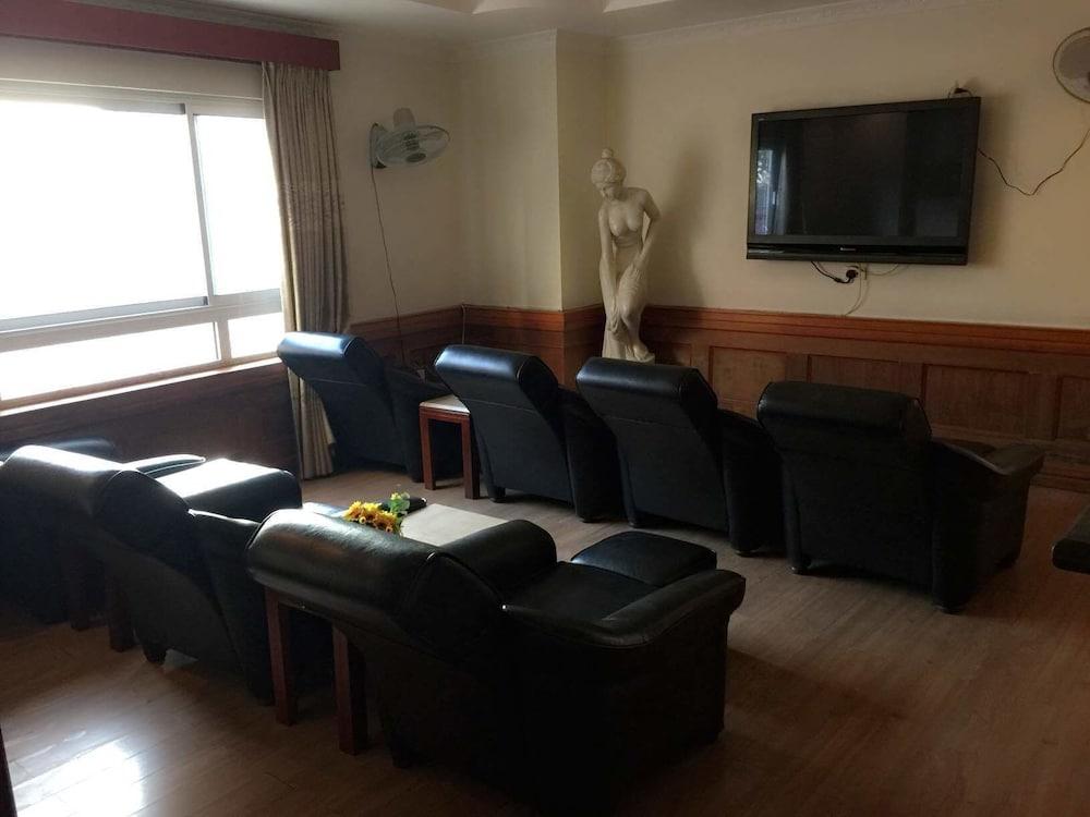 A25 Hotel - Bach Mai Hanoi Bagian luar foto