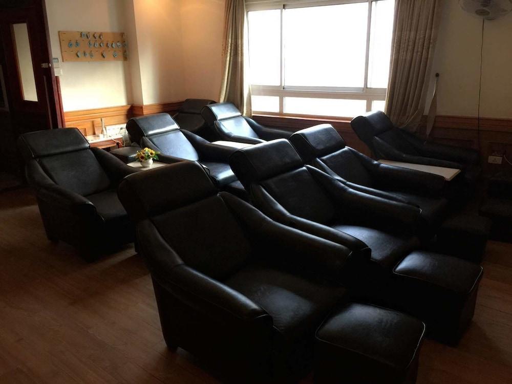 A25 Hotel - Bach Mai Hanoi Bagian luar foto